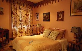Les Bains Bed & Breakfast